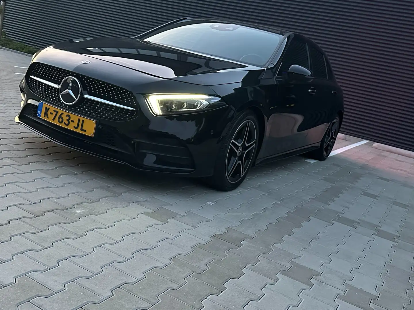 Mercedes-Benz A 180 AMG Night-Pakket Pano-dak camera-NAP Zwart - 1