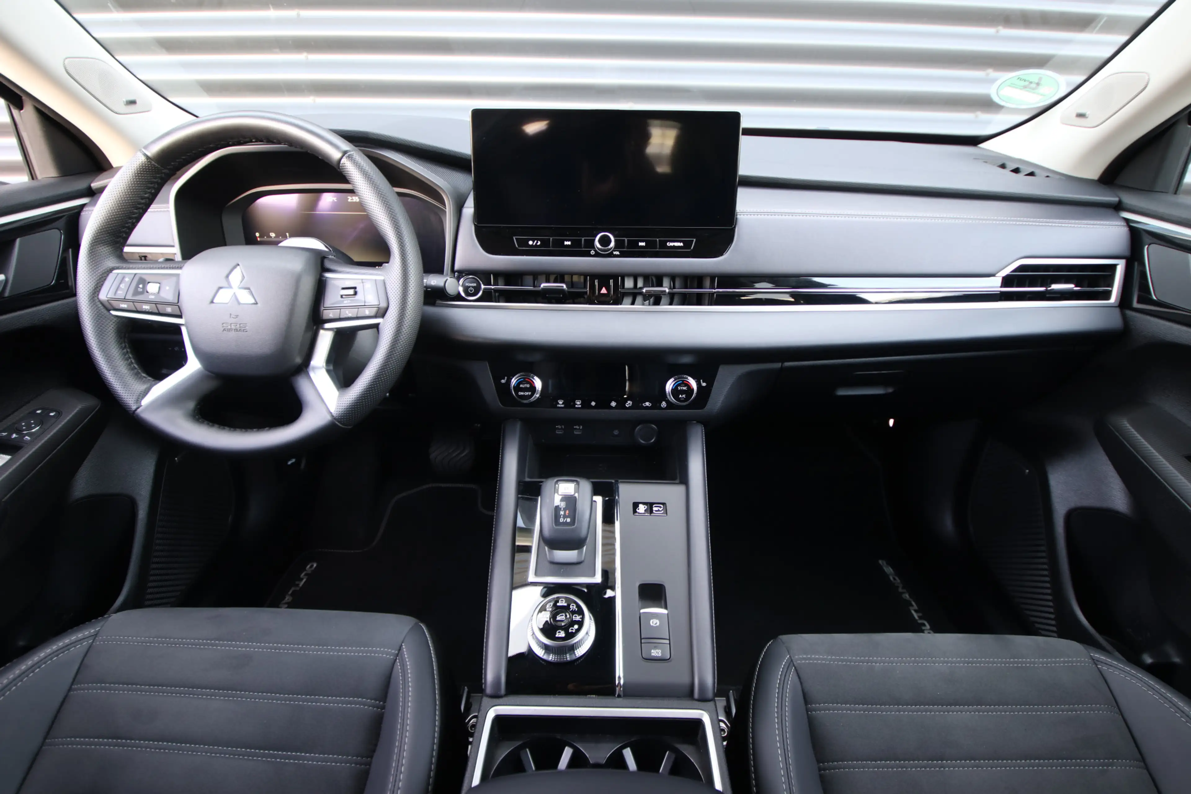 Mitsubishi Outlander 2.4 PHEV Business Edition 1e Eig. Afn. Trekhaak, O — photo 4