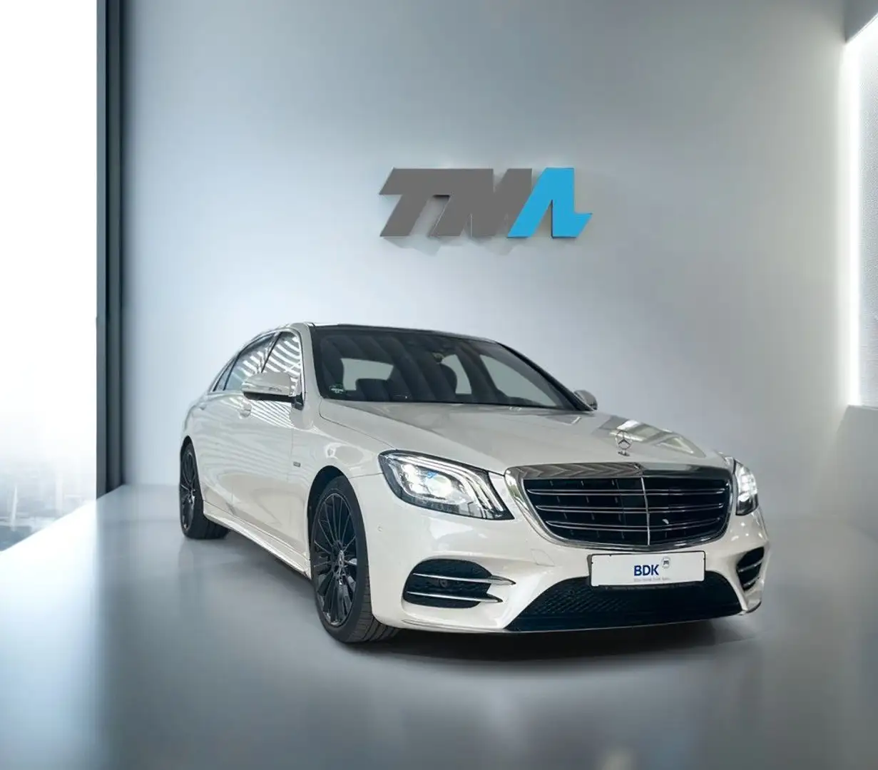 Mercedes-Benz S 560 e L Entertainment-Paket TV PANO Weiß - 1