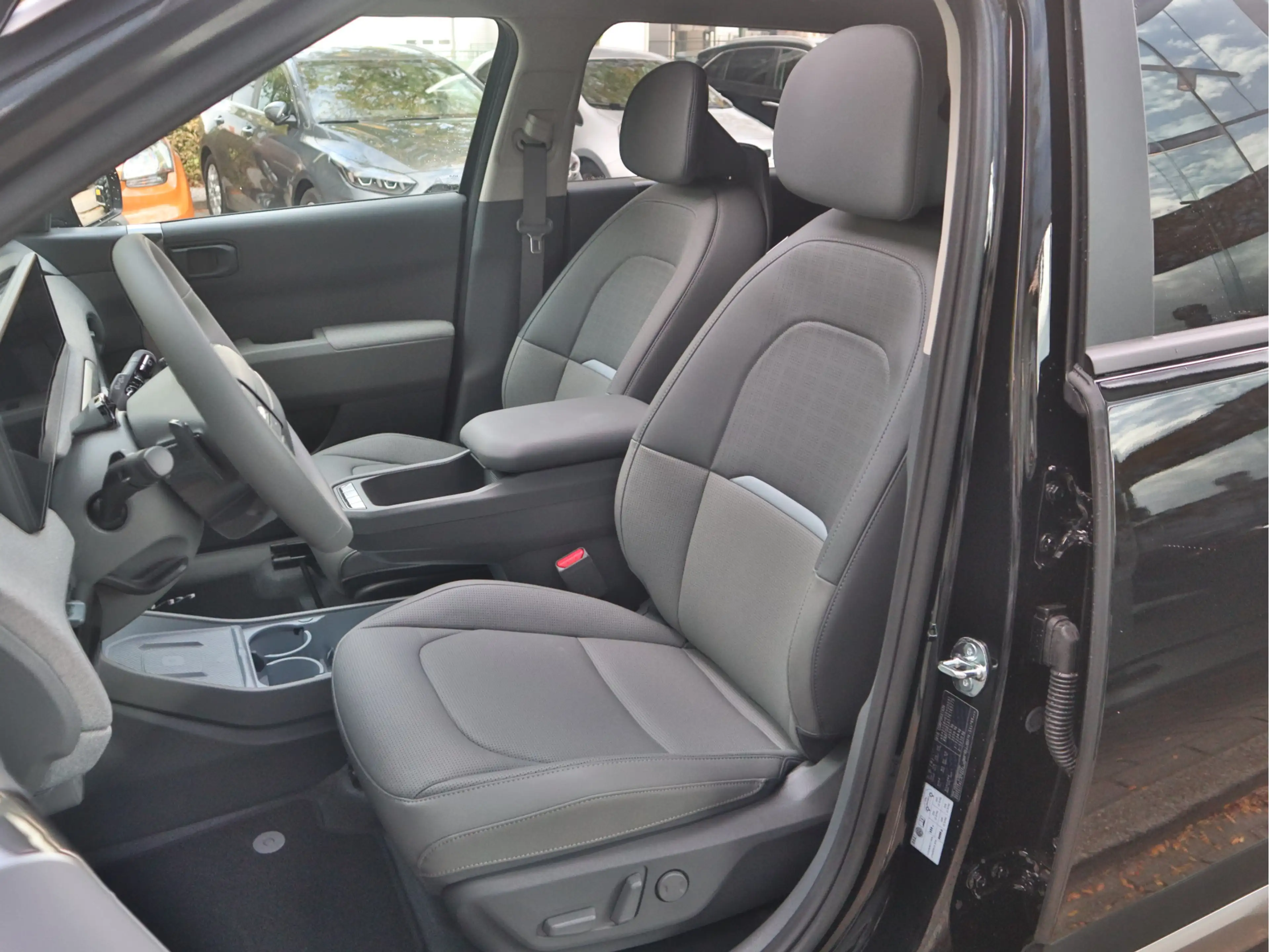 Kia EV3 Plus Advanced 58.3 kWh | Navigatie | Stoel+Stuurve — photo 18
