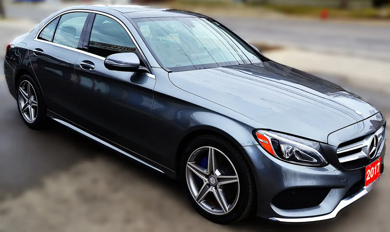 Mercedes-Benz C-Class снимка Mercedes-Benz C-Class