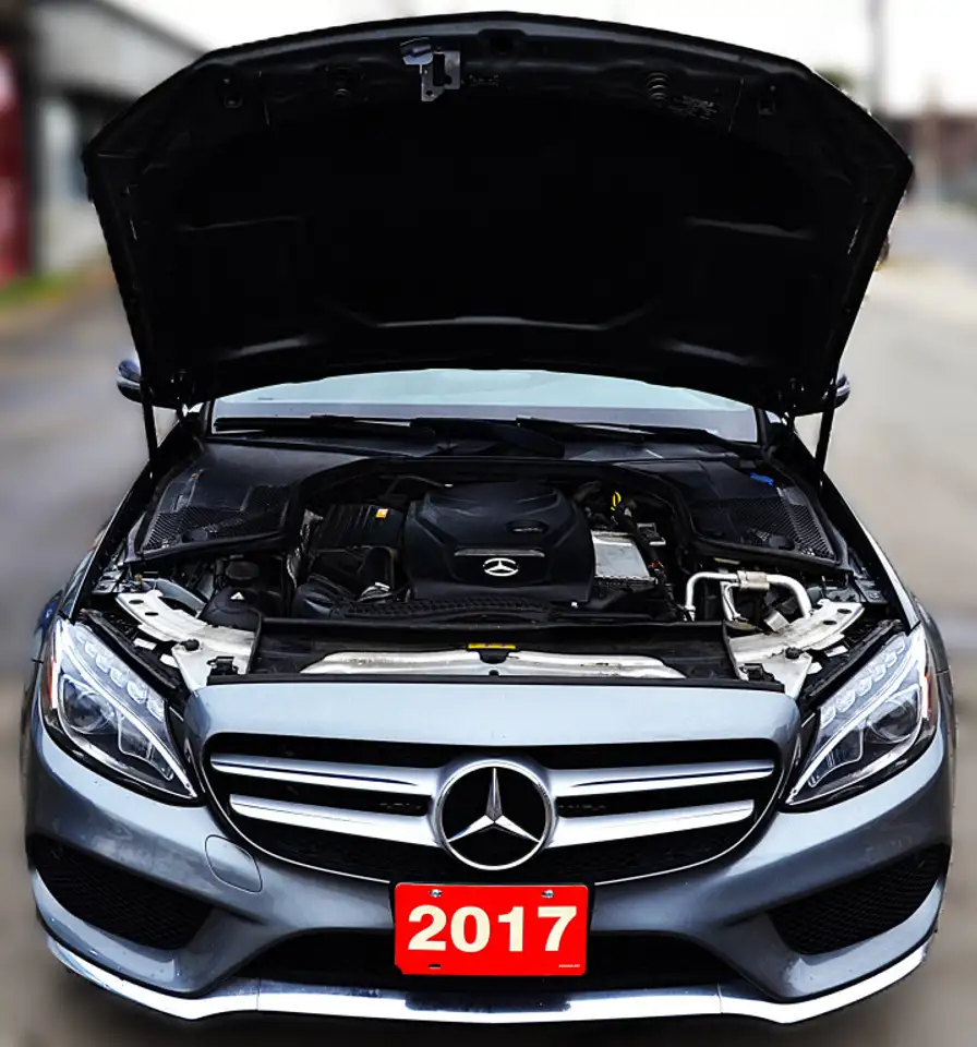 Mercedes-Benz C-Class снимка Mercedes-Benz C-Class