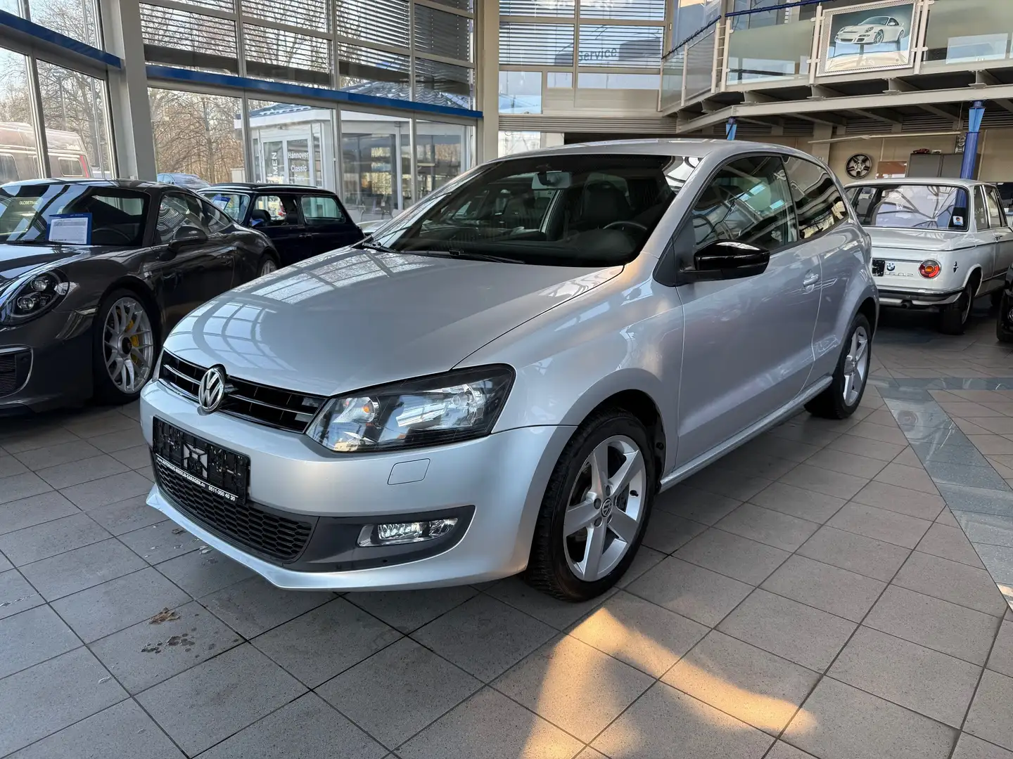 Volkswagen Polo 1.2 TSI Silver Edition Klima Sitzheizung Plateado - 1