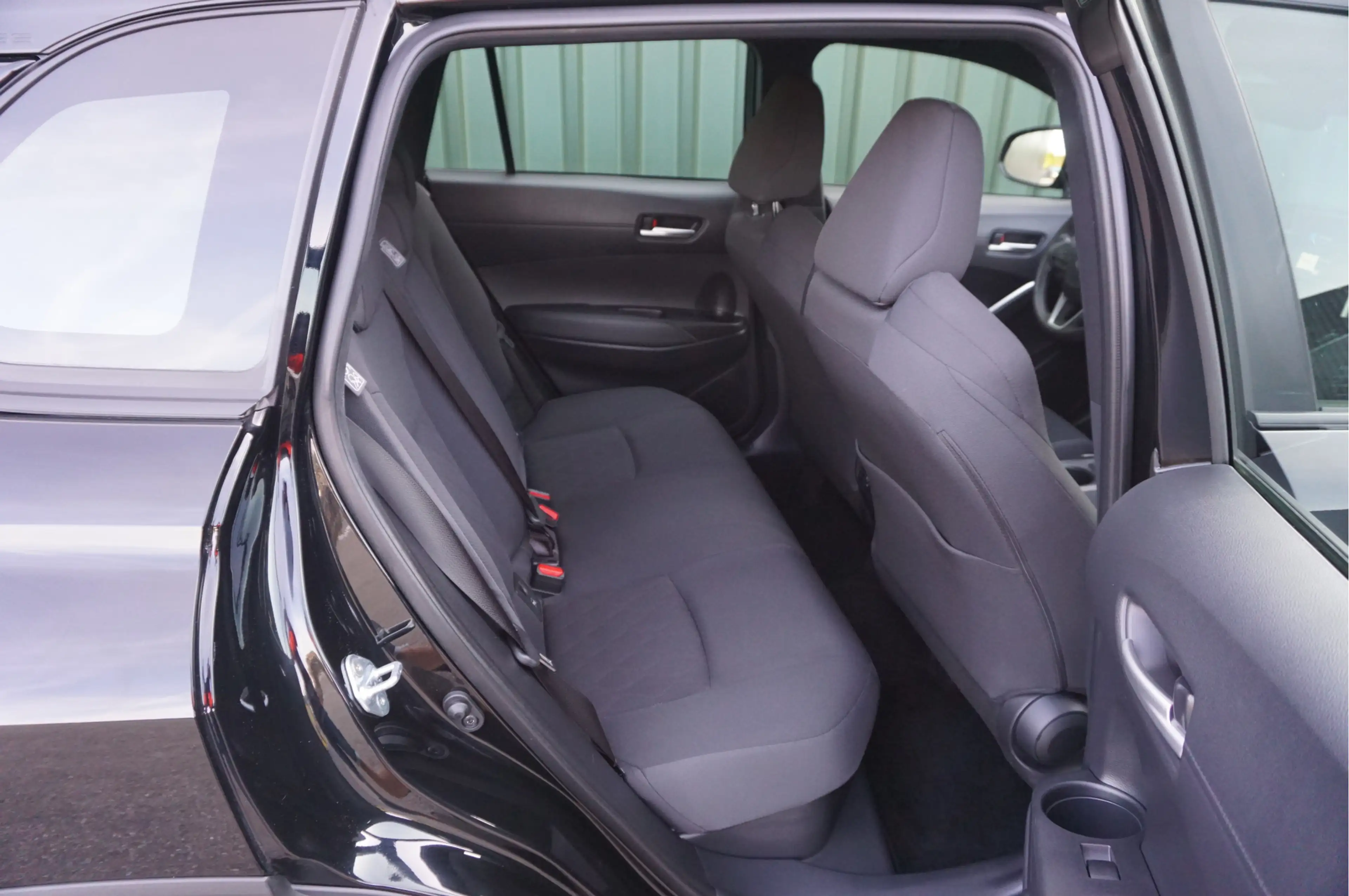 Toyota Corolla Cross Hybrid 140pk Active + Camera/ Carplay/ Cruise/ LED — photo 14