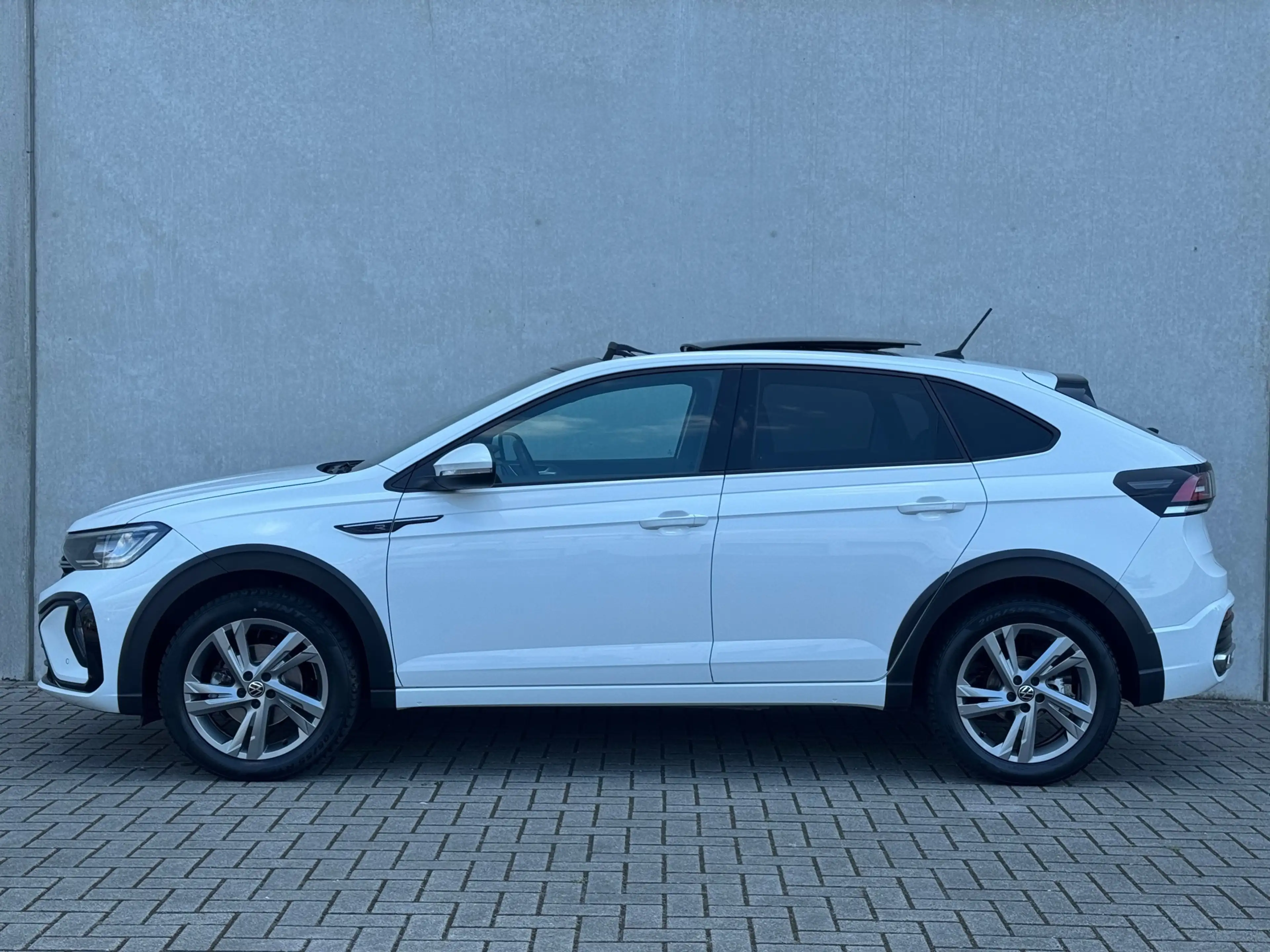 Volkswagen Taigo 1.0 TSI R-Line ACC CAMERA PANO DAK APPLE CAR PLAY — photo 2