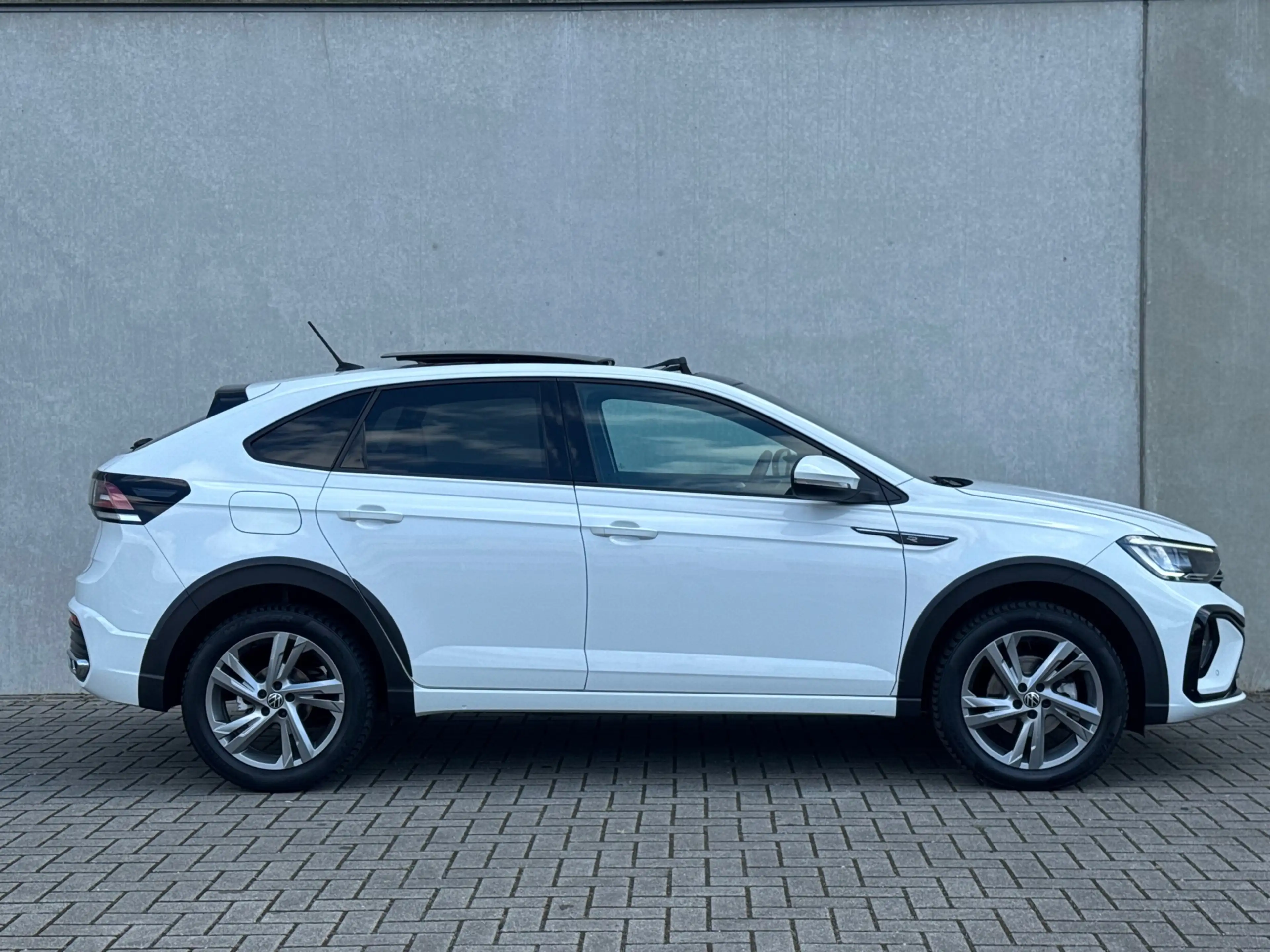 Volkswagen Taigo 1.0 TSI R-Line ACC CAMERA PANO DAK APPLE CAR PLAY — photo 7