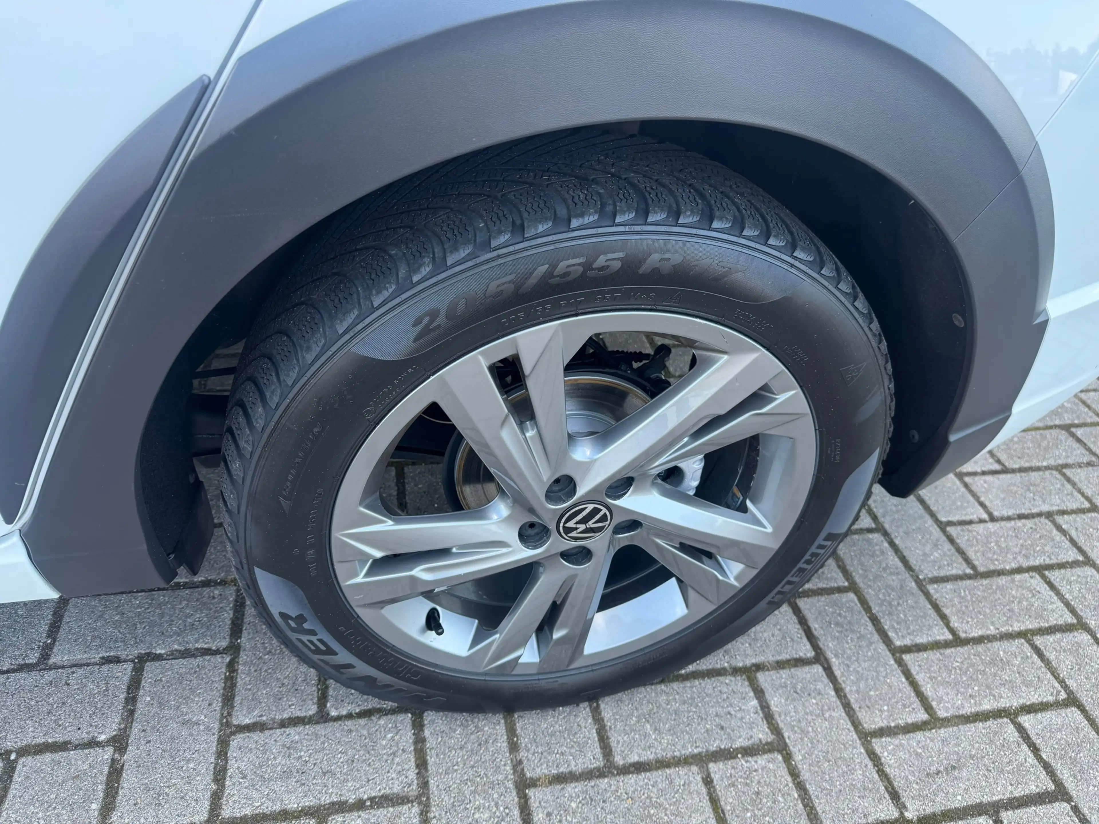 Volkswagen Taigo 1.0 TSI R-Line ACC CAMERA PANO DAK APPLE CAR PLAY — photo 3