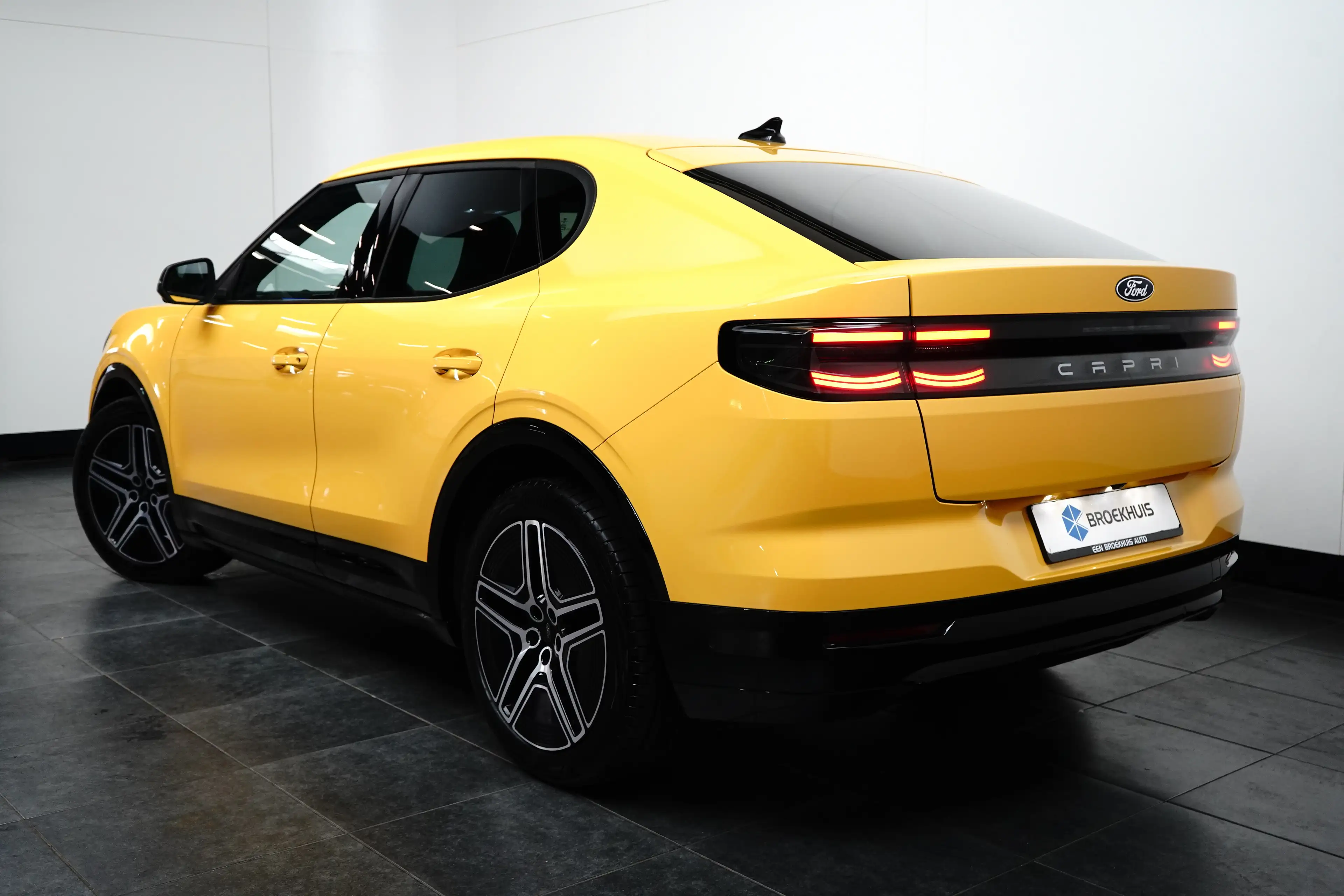 Ford Capri Premium Extended Range AWD 77 kWh — photo 5