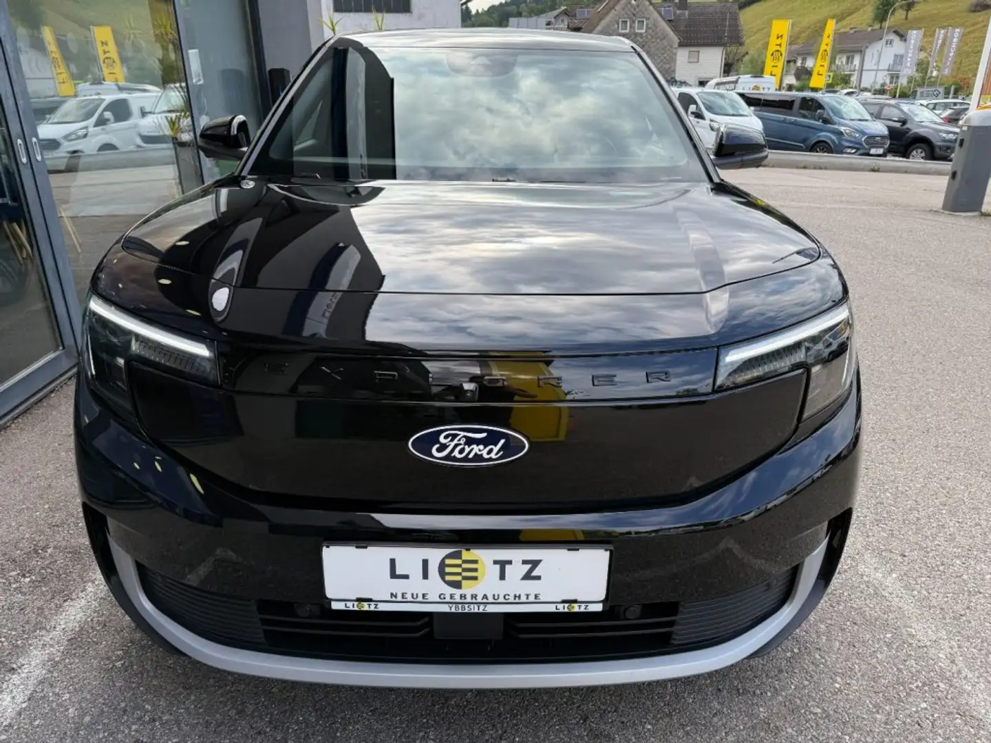 Ford Explorer Premium 77kWh RWD Schwarz - 2