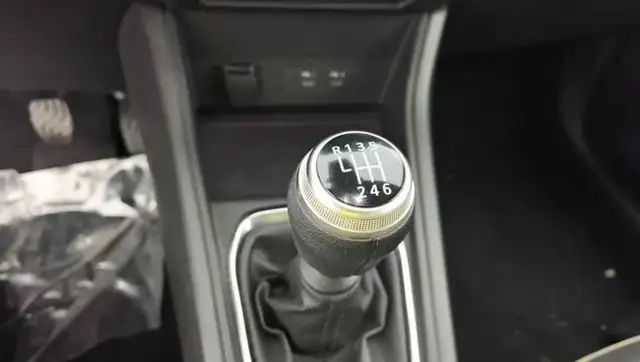 Renault Captur view 3