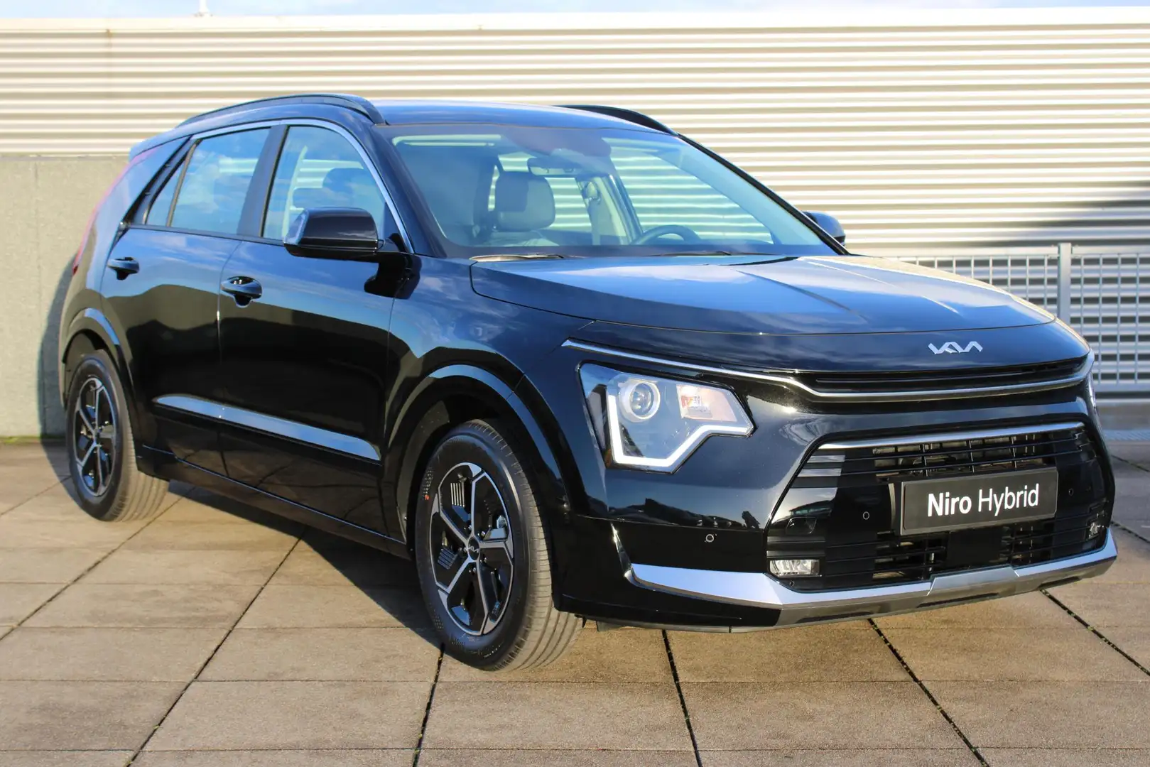 Kia Niro 1.6 GDi Hybrid DynamicLine - 2