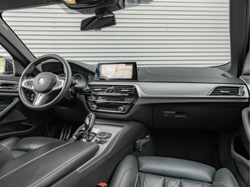 BMW 540 5-serie Touring 540i xDrive M-Sport - Pano - Activ — photo 4