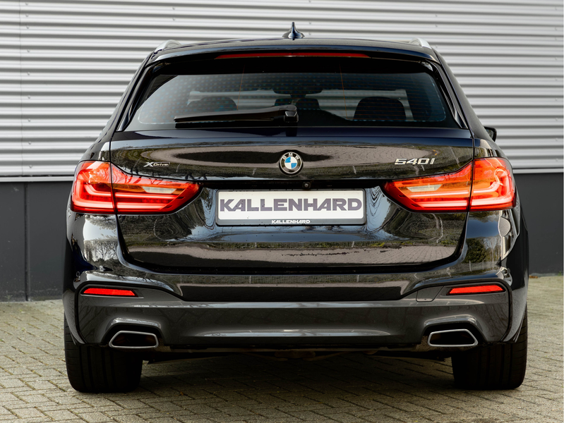 BMW 540 5-serie Touring 540i xDrive M-Sport - Pano - Activ — photo 6
