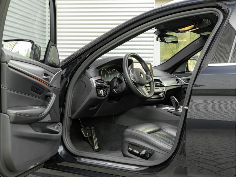 BMW 540 5-serie Touring 540i xDrive M-Sport - Pano - Activ — photo 15