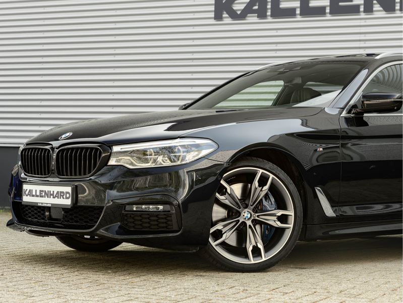 BMW 540 5-serie Touring 540i xDrive M-Sport - Pano - Activ — photo 8