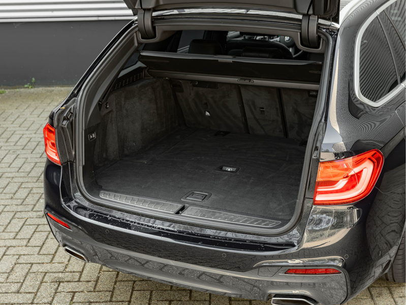 BMW 540 5-serie Touring 540i xDrive M-Sport - Pano - Activ — photo 11