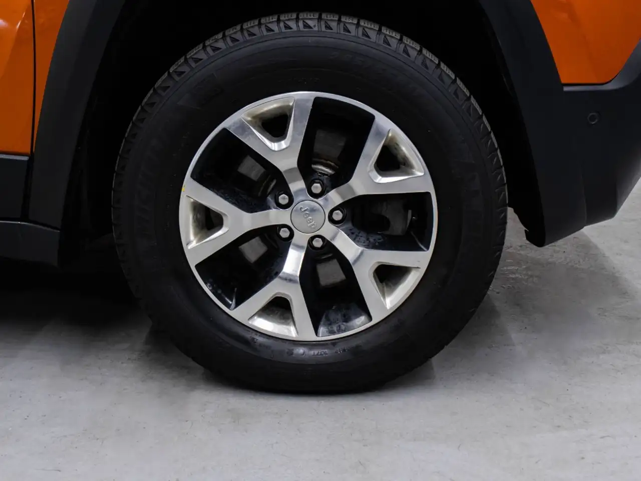 Jeep Cherokee снимка Jeep Cherokee