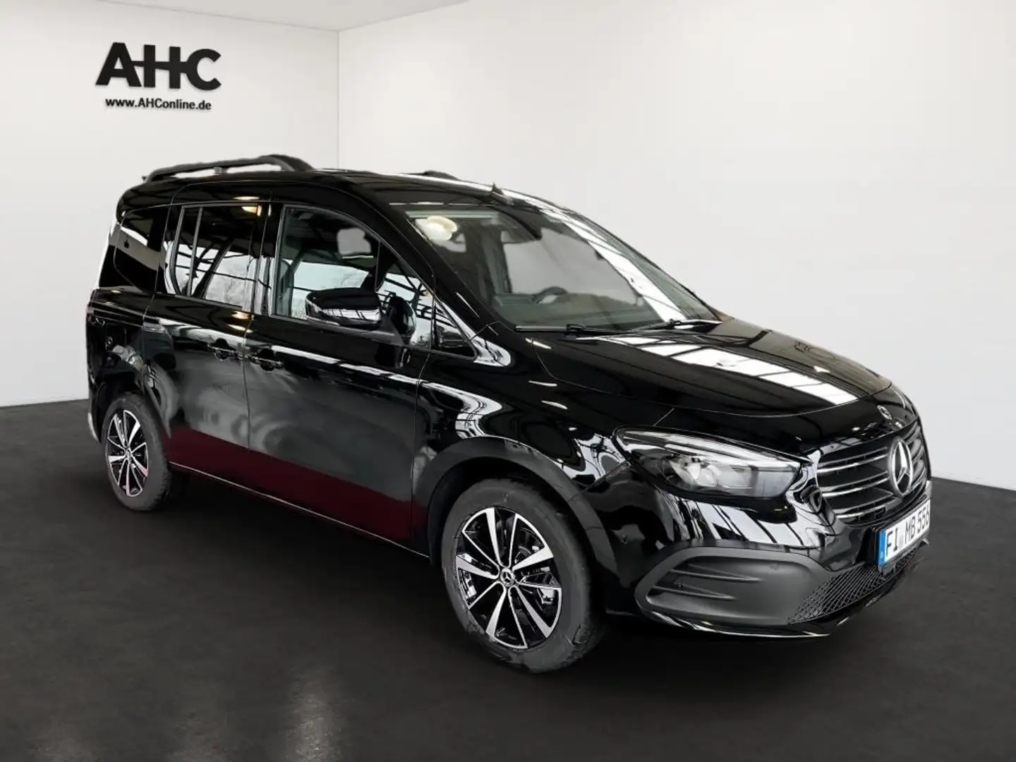 Mercedes-Benz T-Class T 180 PROGRESSIVE Standard LED AUT Navi SHZ Noir - 2