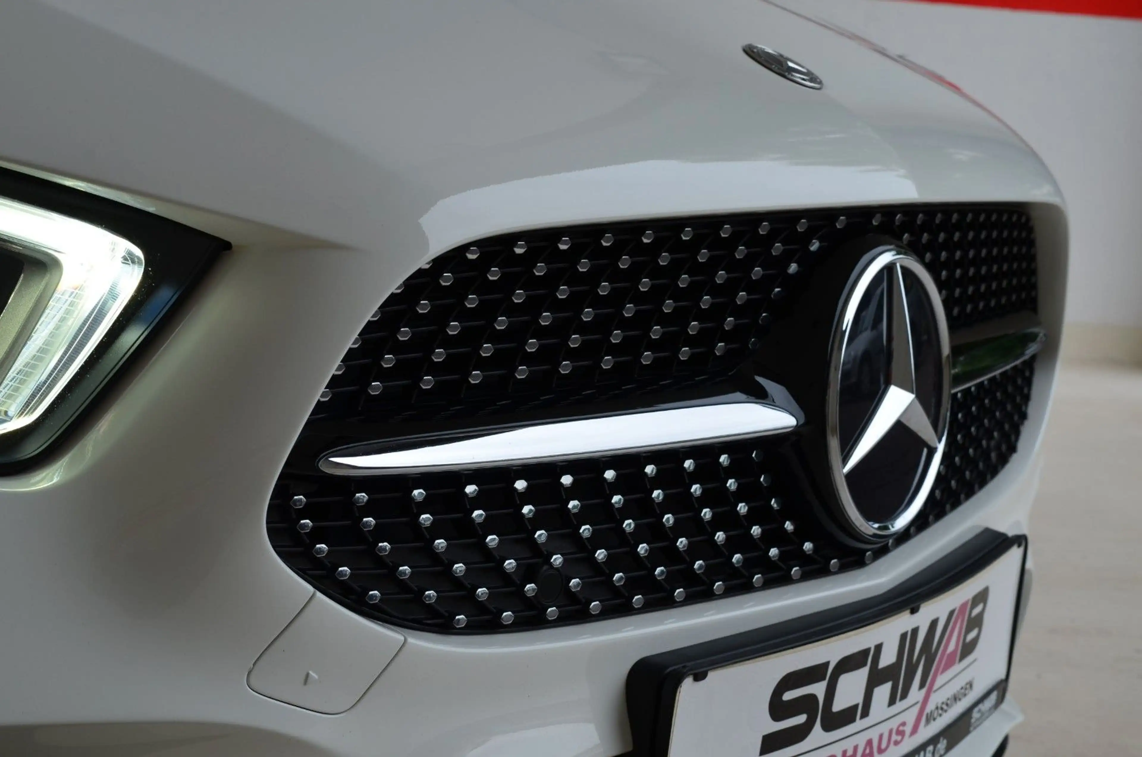 Mercedes-Benz A 220 4Matic AMG | Night | LED | Navi | 18`Alu — photo 33