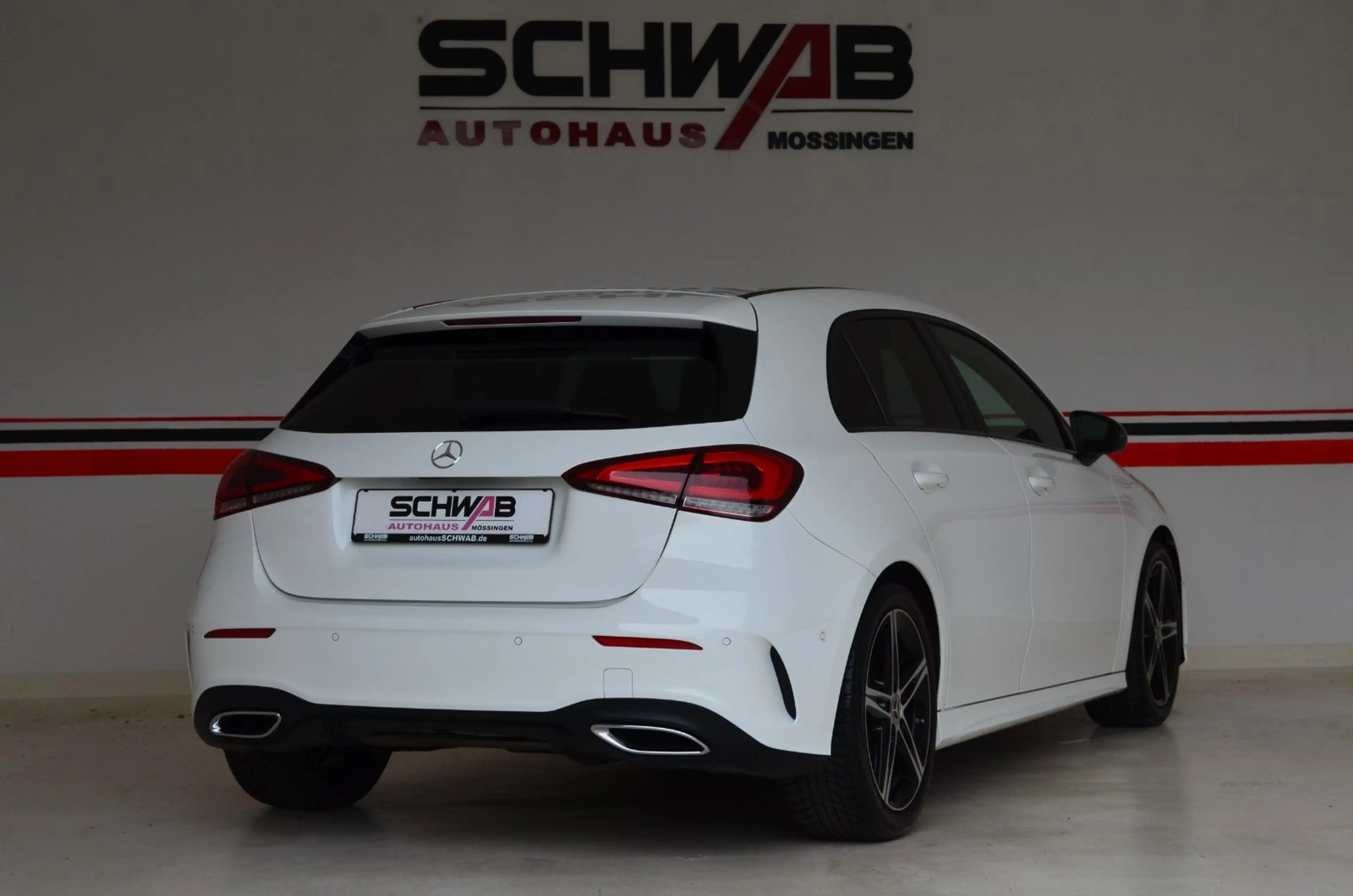 Mercedes-Benz A 220 4Matic AMG | Night | LED | Navi | 18`Alu — photo 14