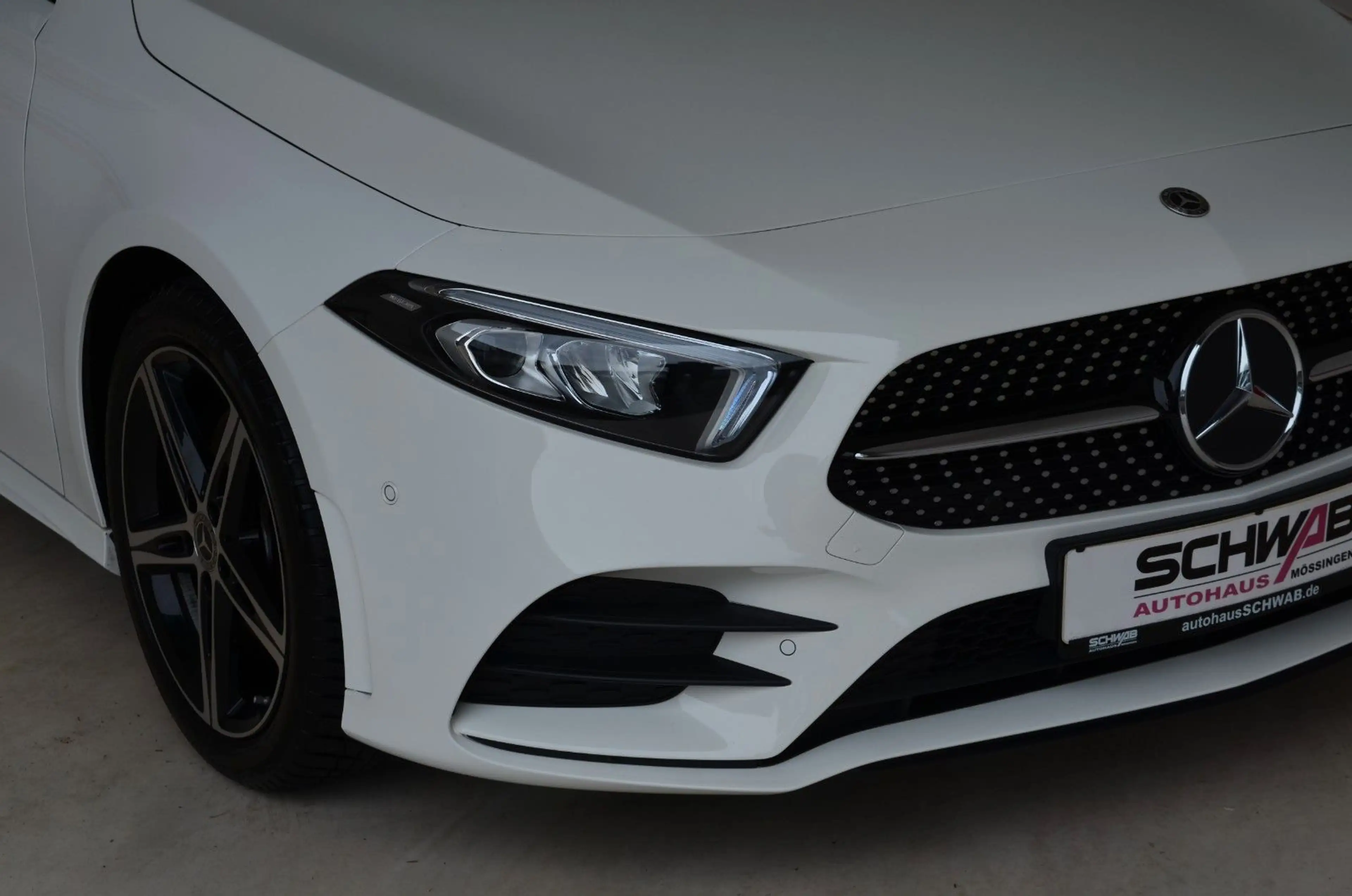 Mercedes-Benz A 220 4Matic AMG | Night | LED | Navi | 18`Alu — photo 35