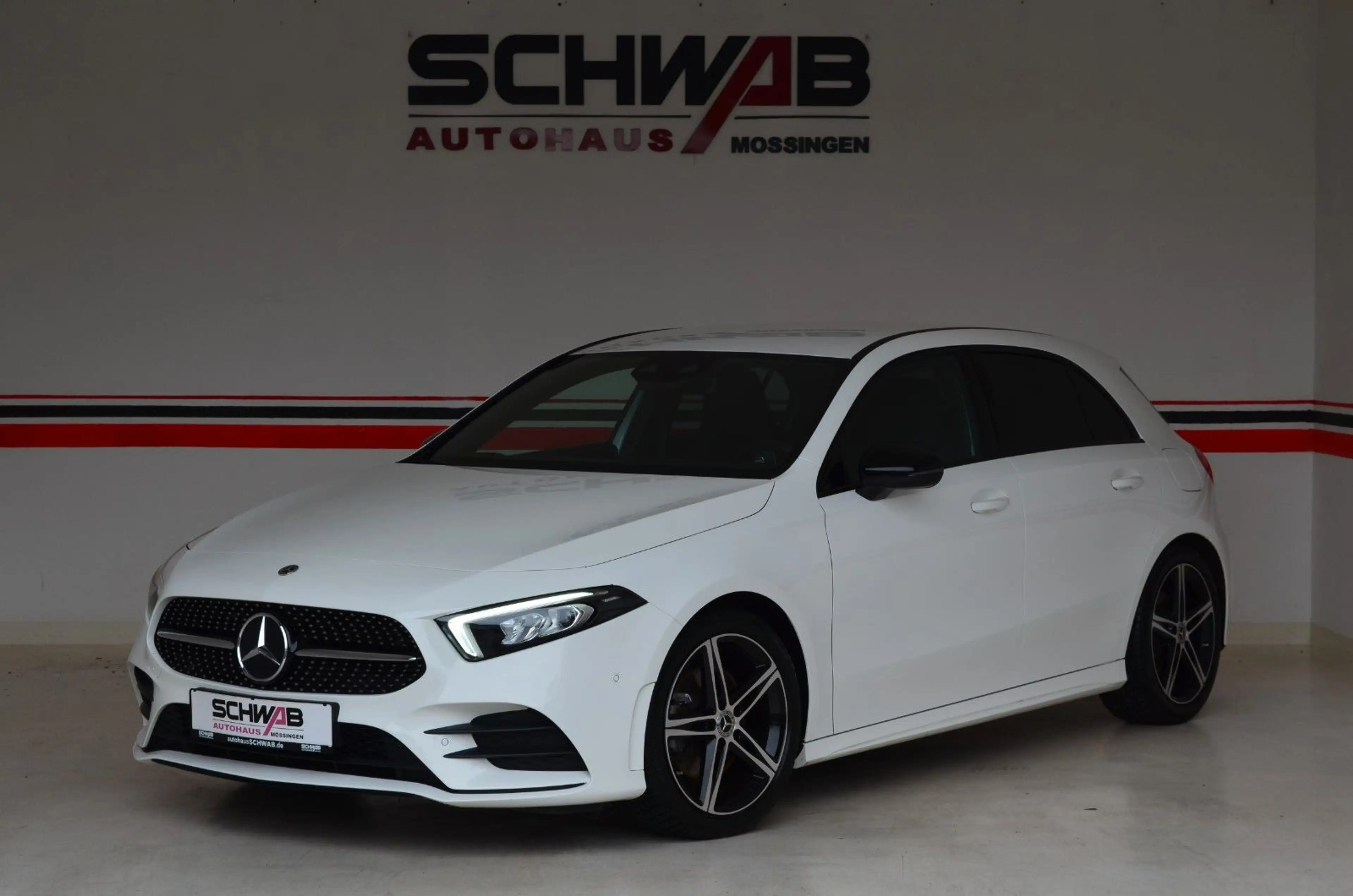 Mercedes-Benz A 220 4Matic AMG | Night | LED | Navi | 18`Alu — photo 38