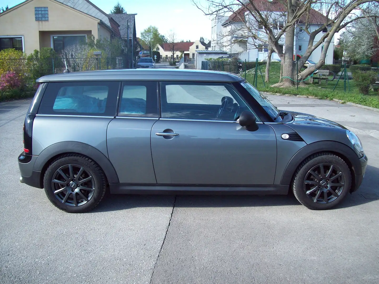 MINI One Clubman Grau - 2