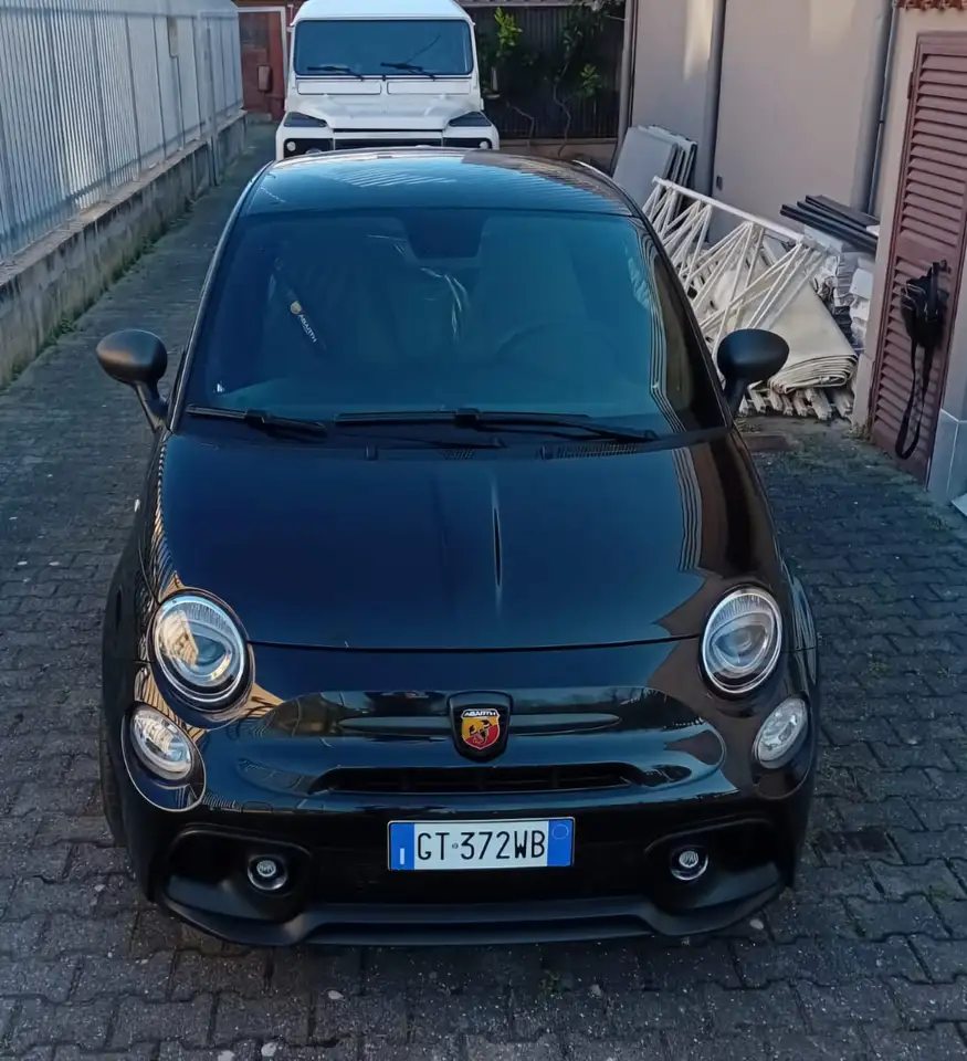 Abarth 695 2024