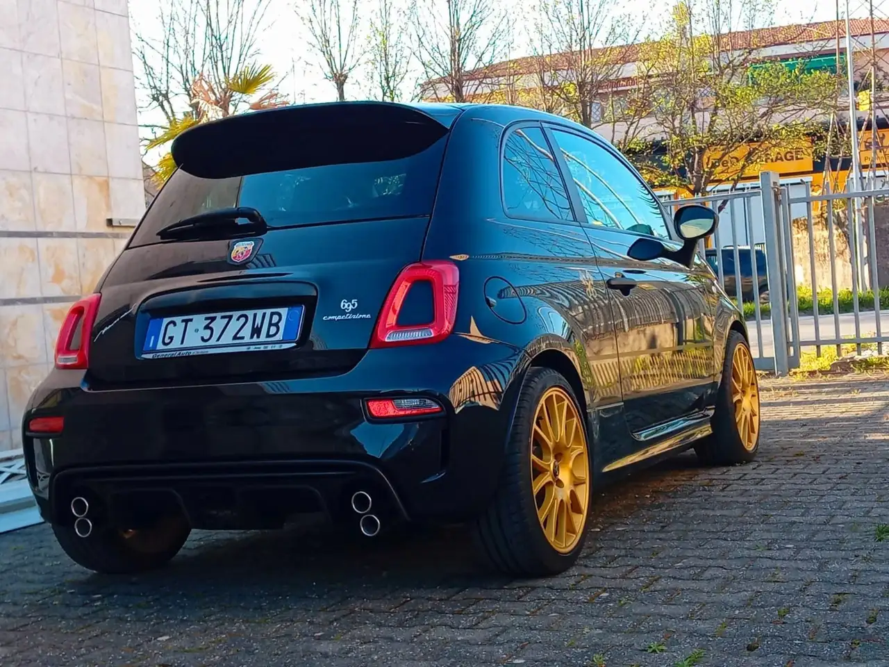 Abarth 695 2024