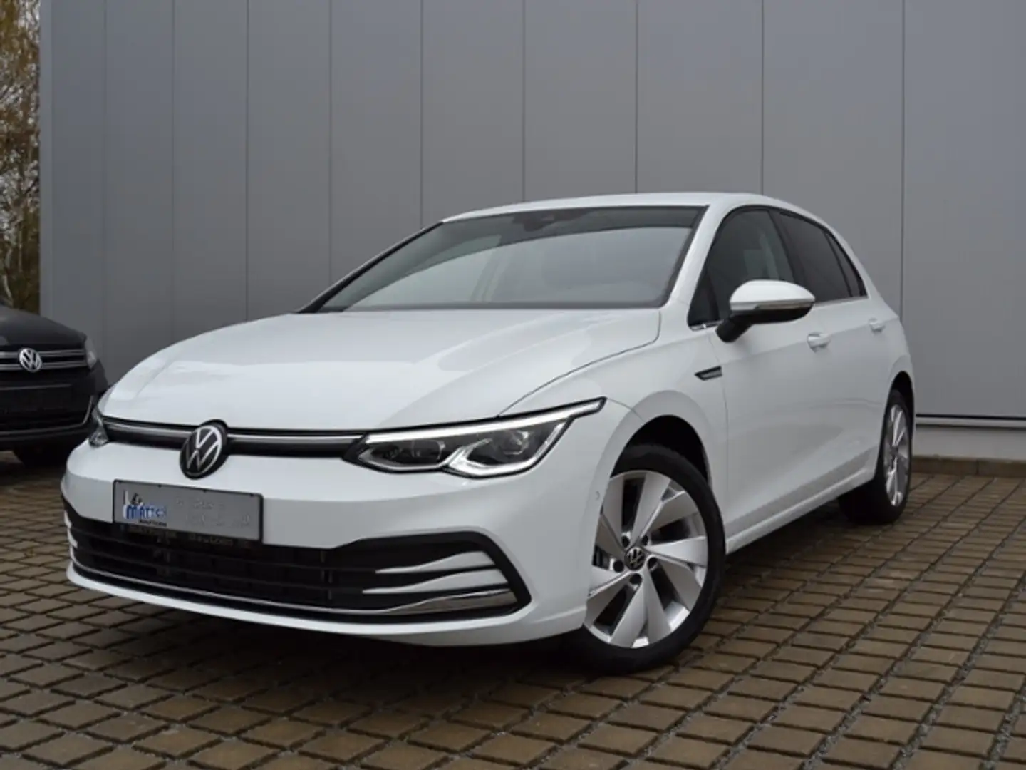 Volkswagen Golf VIII 2.0 TDI 150 PS DSG Style AHK/LED/NAVI+VZE/RF Weiß - 2