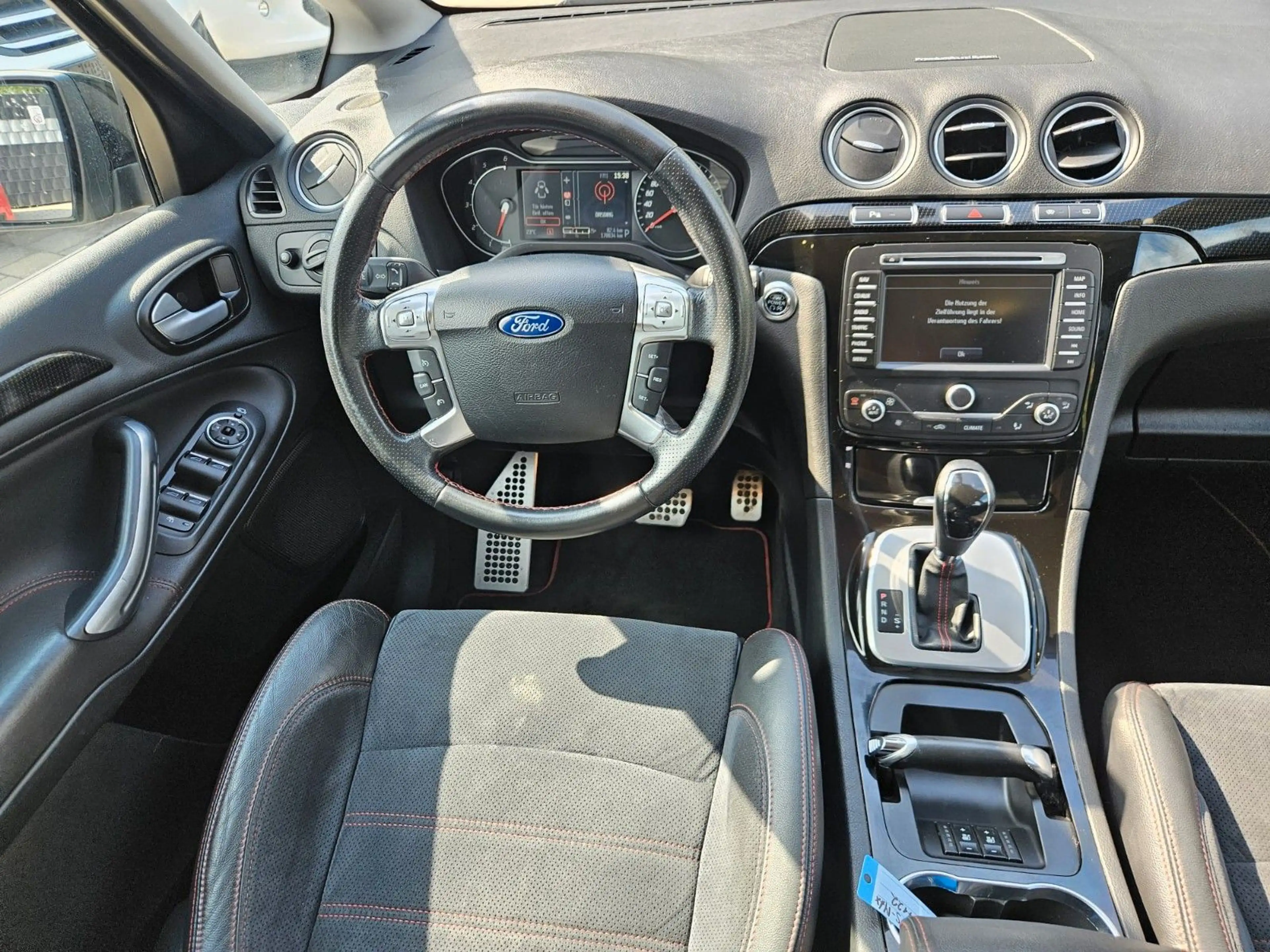 Ford S-Max S-MAX Titanium S — photo 12