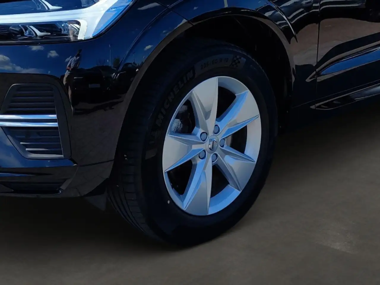 Volvo XC60 B4 Core 2WD el.AHK AHK-el. klappb. Navi Digitales, миниатюра 10
