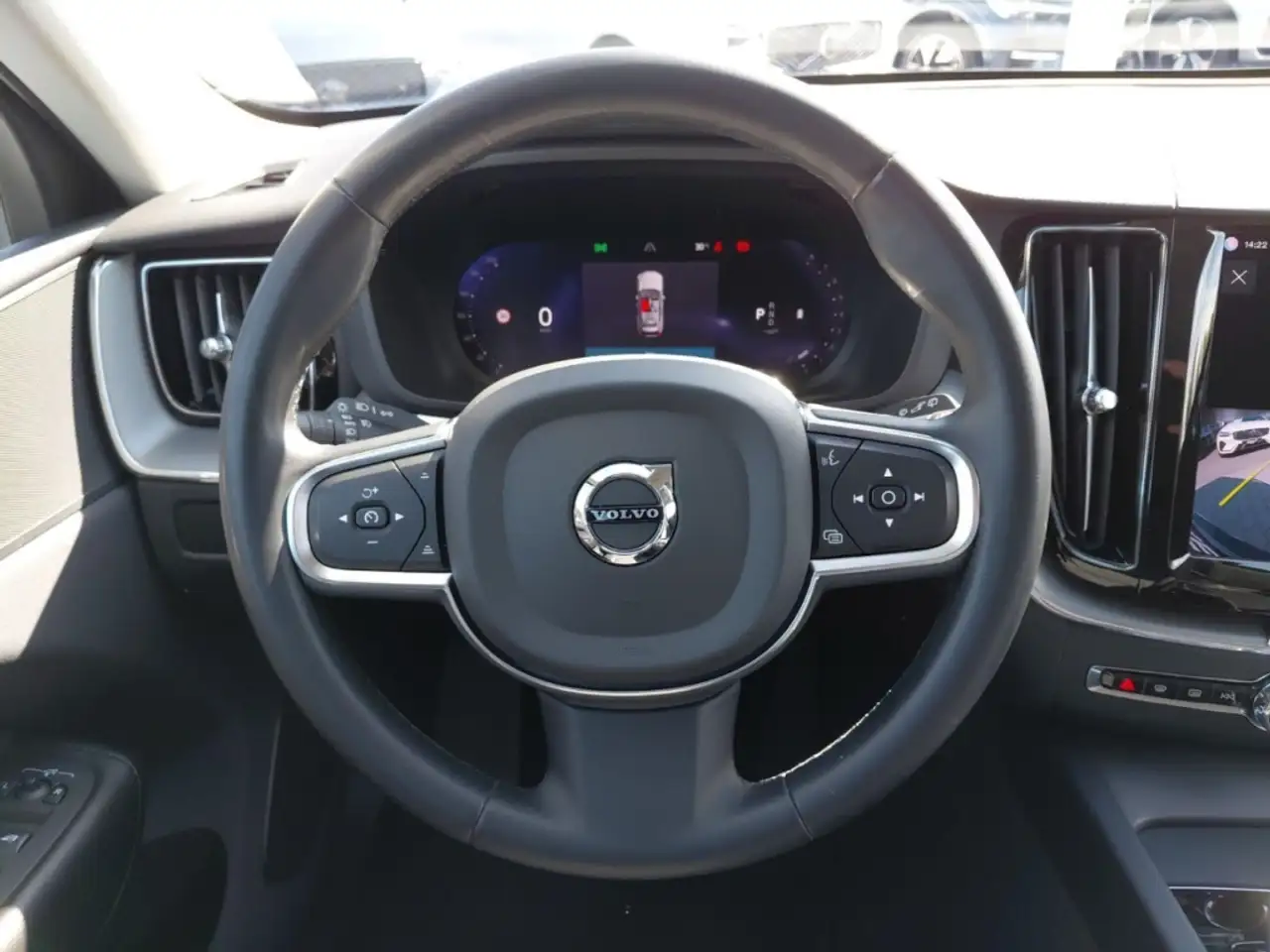 Volvo XC60 B4 Core 2WD el.AHK AHK-el. klappb. Navi Digitales, миниатюра 15