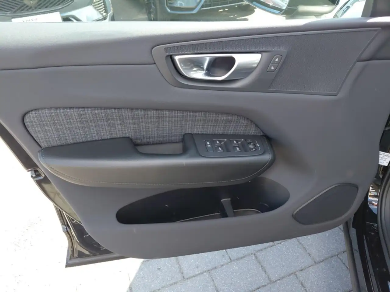 Volvo XC60 B4 Core 2WD el.AHK AHK-el. klappb. Navi Digitales, миниатюра 11