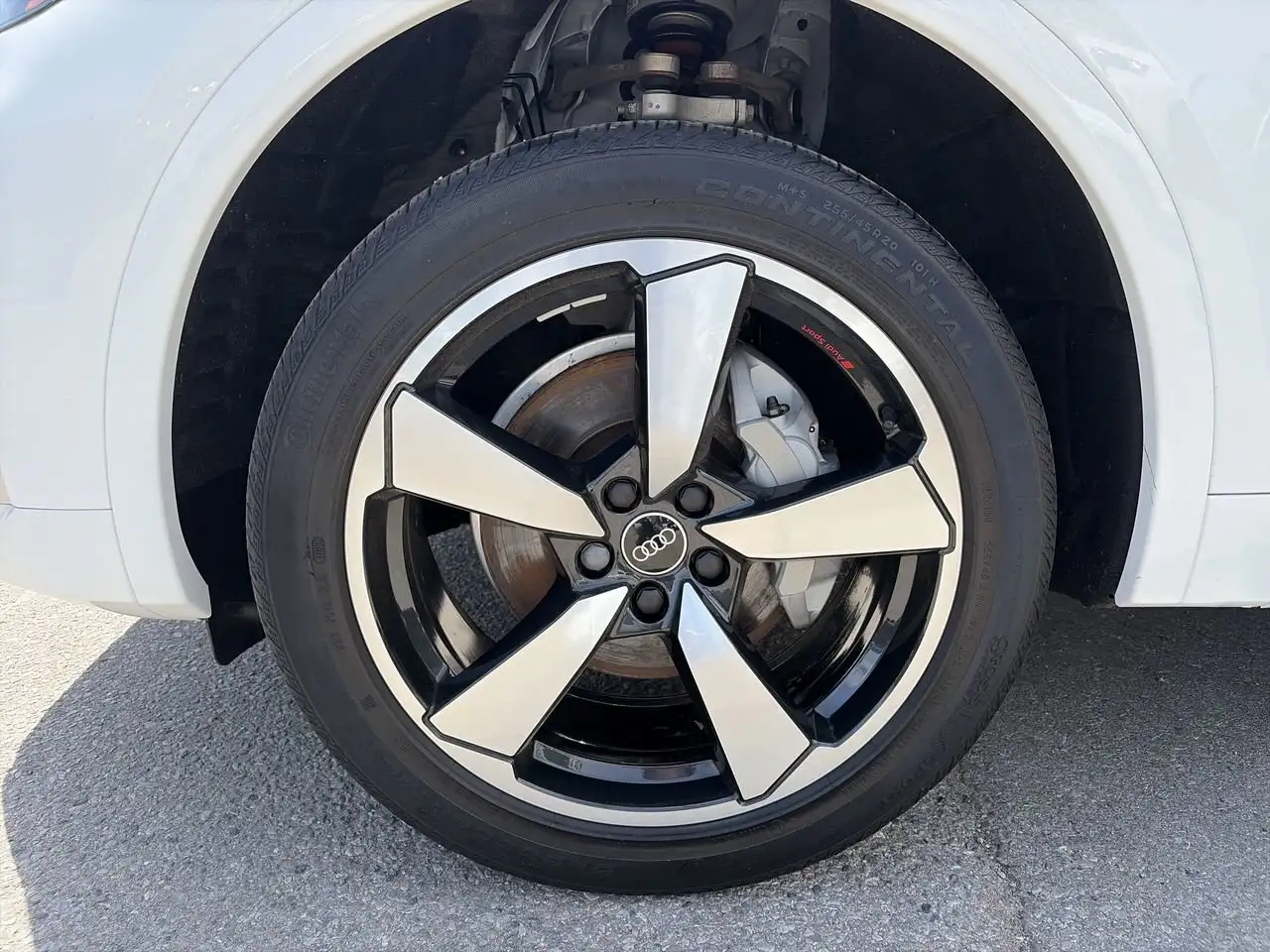 Audi Q5 снимка Audi Q5