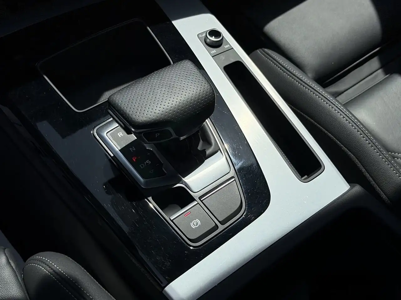 Audi Q5 снимка Audi Q5