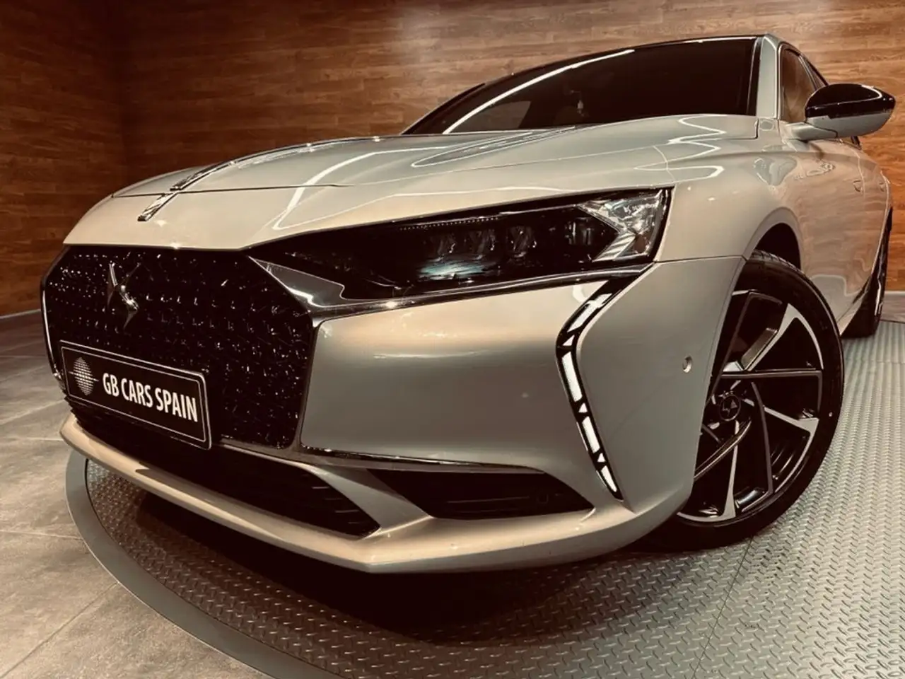 DS Automobiles DS 9 2021