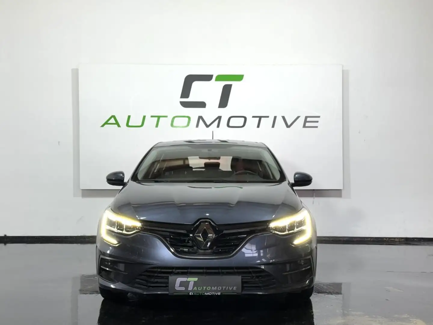 Renault Megane Mégane Grandtour Life TCE 115 PF Grau - 2
