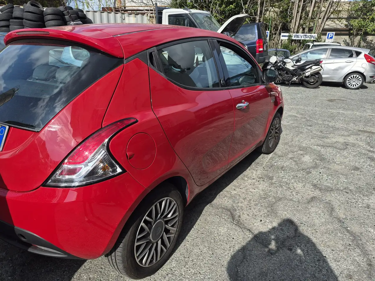 Lancia Ypsilon 2021 — фото 8