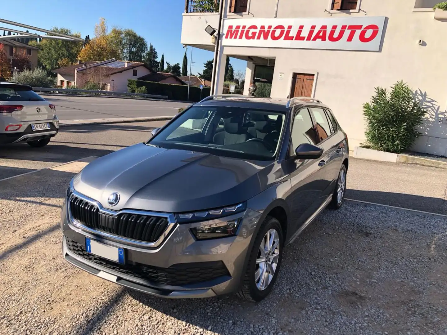 Skoda Kamiq 1.0 TSI 110 CV Style OK NEOPATENTATI Grigio - 1