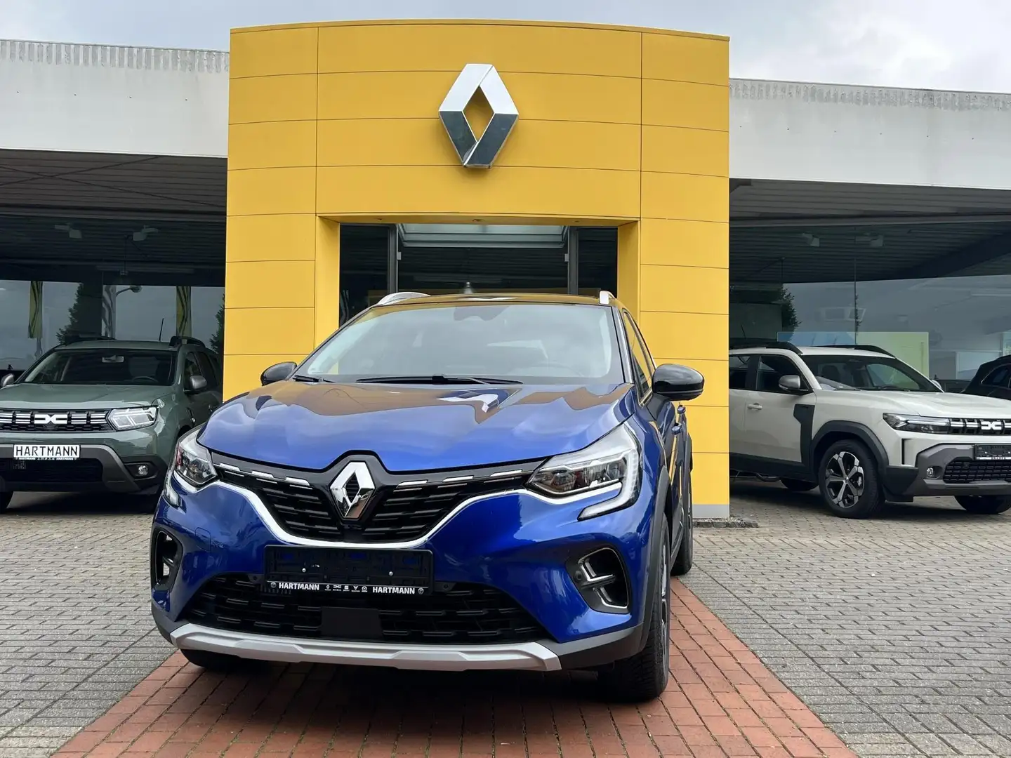 Renault Captur TECHNO TCe 140 EDC Blau - 1