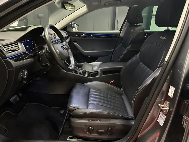 Skoda Superb view 15