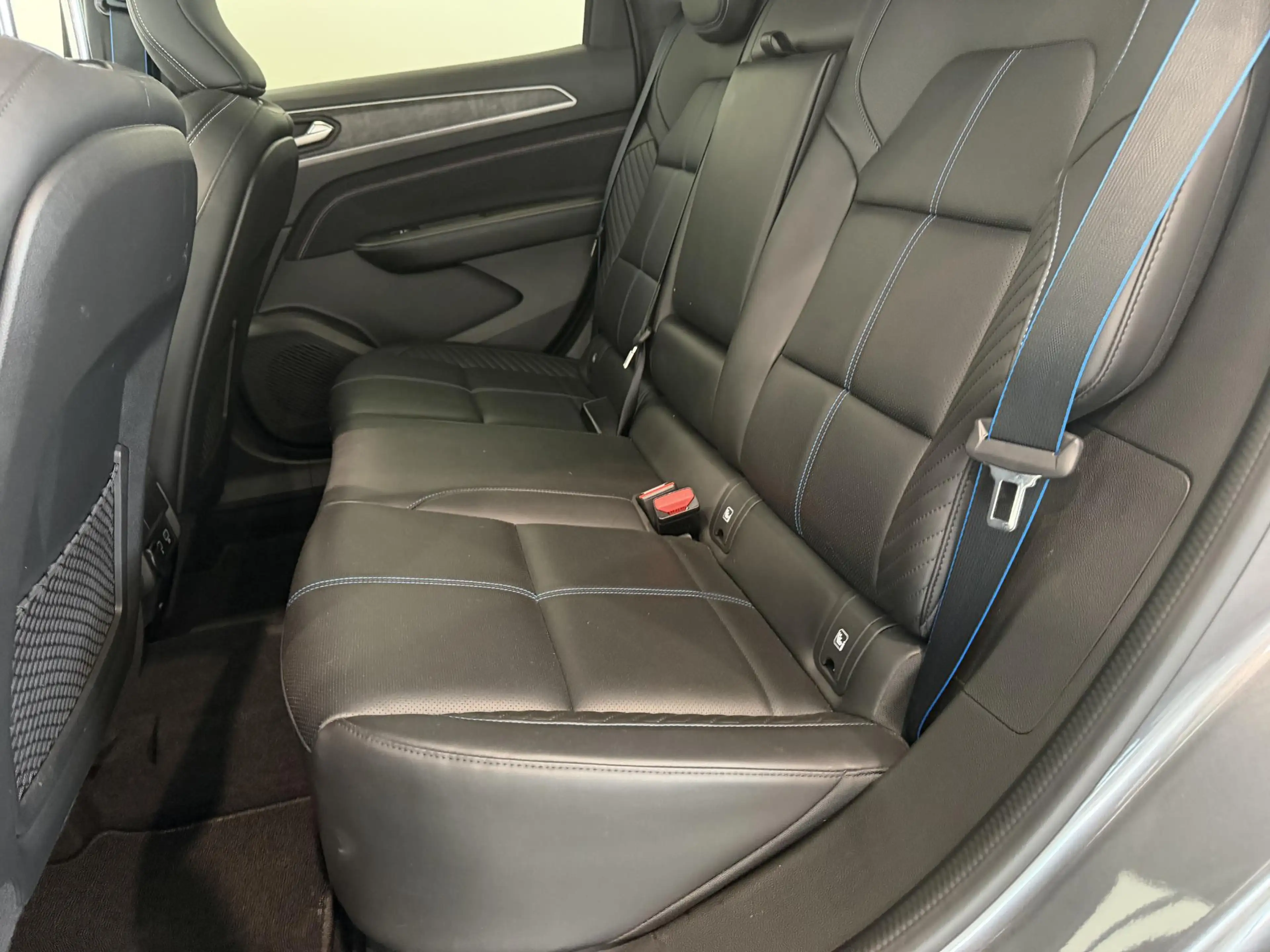 Renault Arkana 1.6 E-Tech full hybrid 145 esprit Alpine | Schuif- — photo 8