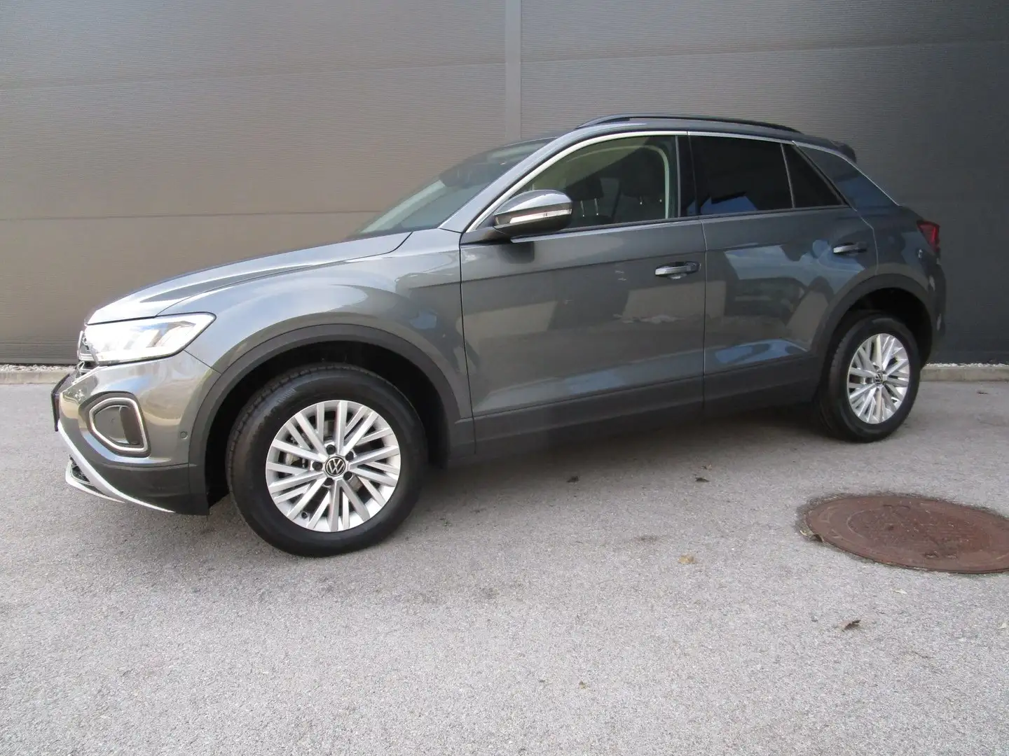 Volkswagen T-Roc Life TSI DSG Gris - 2
