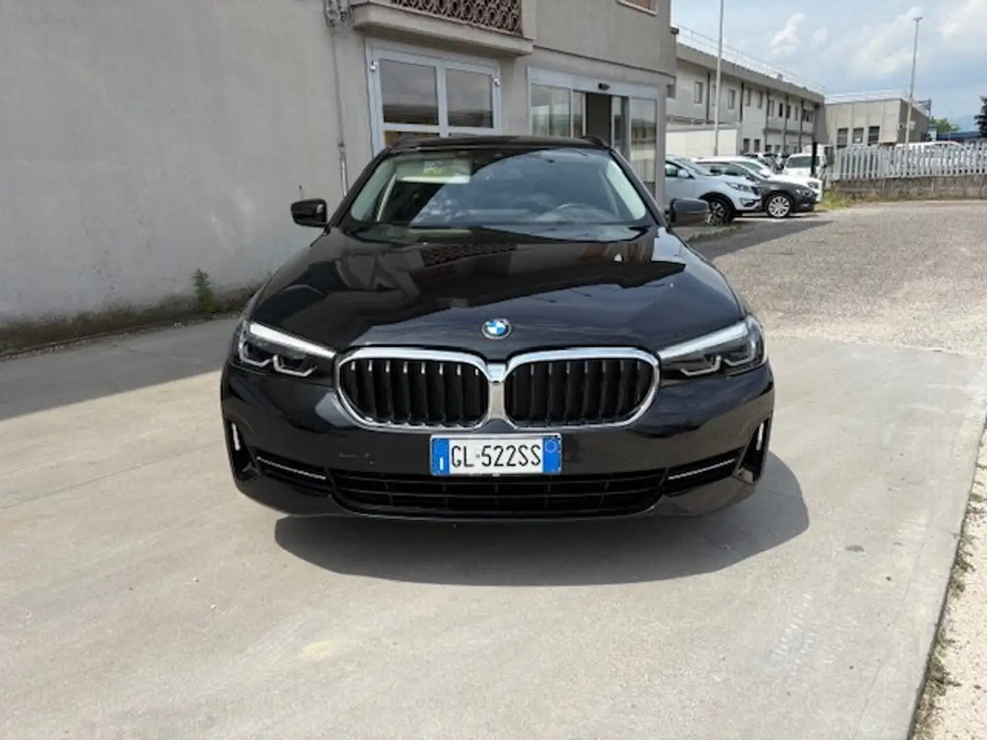 BMW 520 d Touring mhev 48V xdrive Business auto Noir - 2