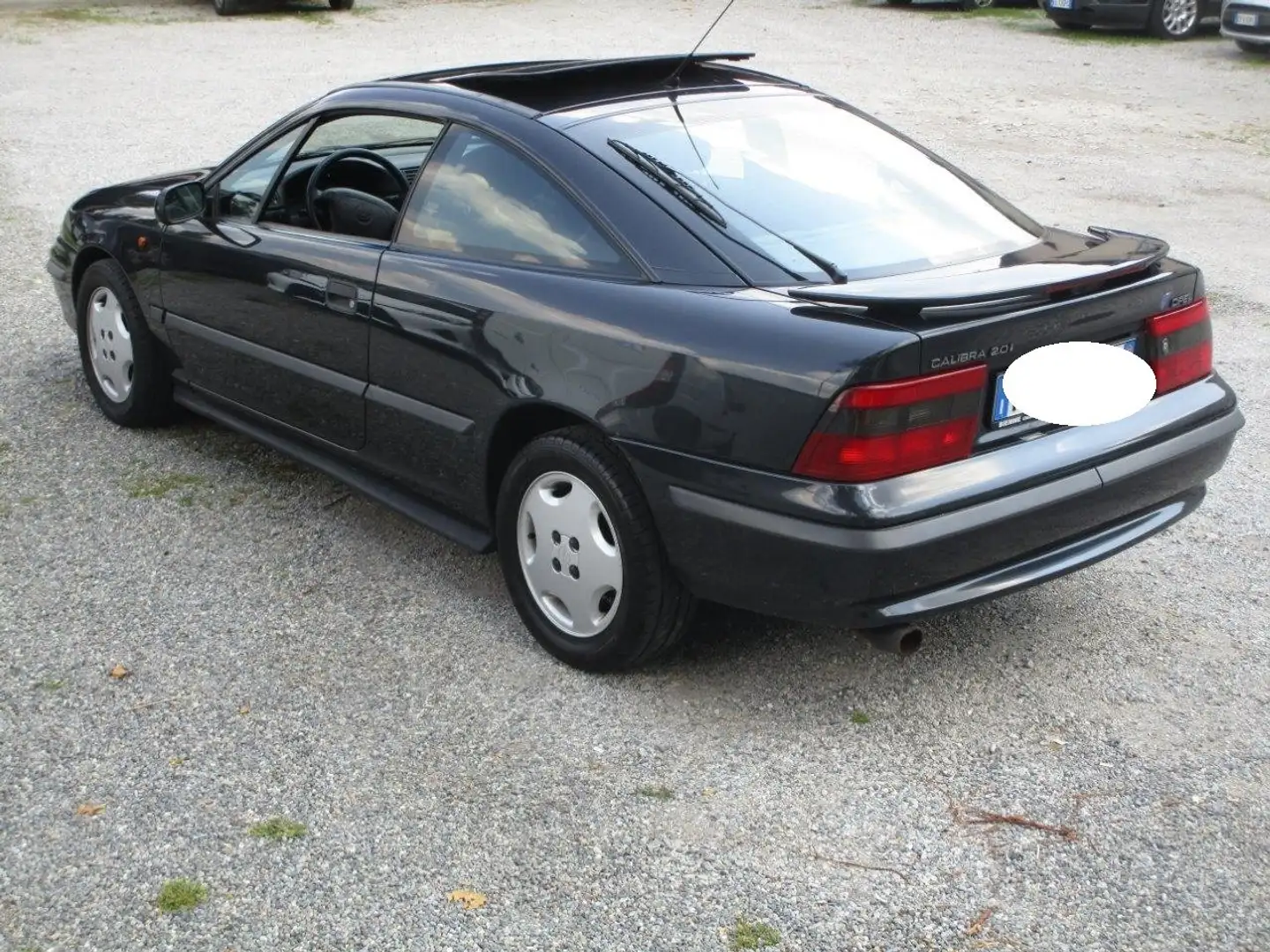 Opel Calibra Calibra 2.0i 8v cat. crna - 2