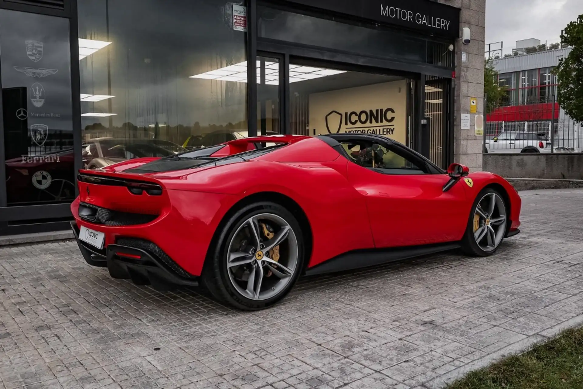 페라리 296 GTS 2023 빨강 사진 8