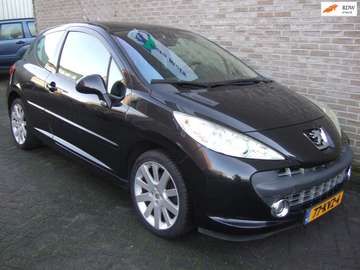 1.6-16V T Féline - Panoramadak - Stoelverwarming -