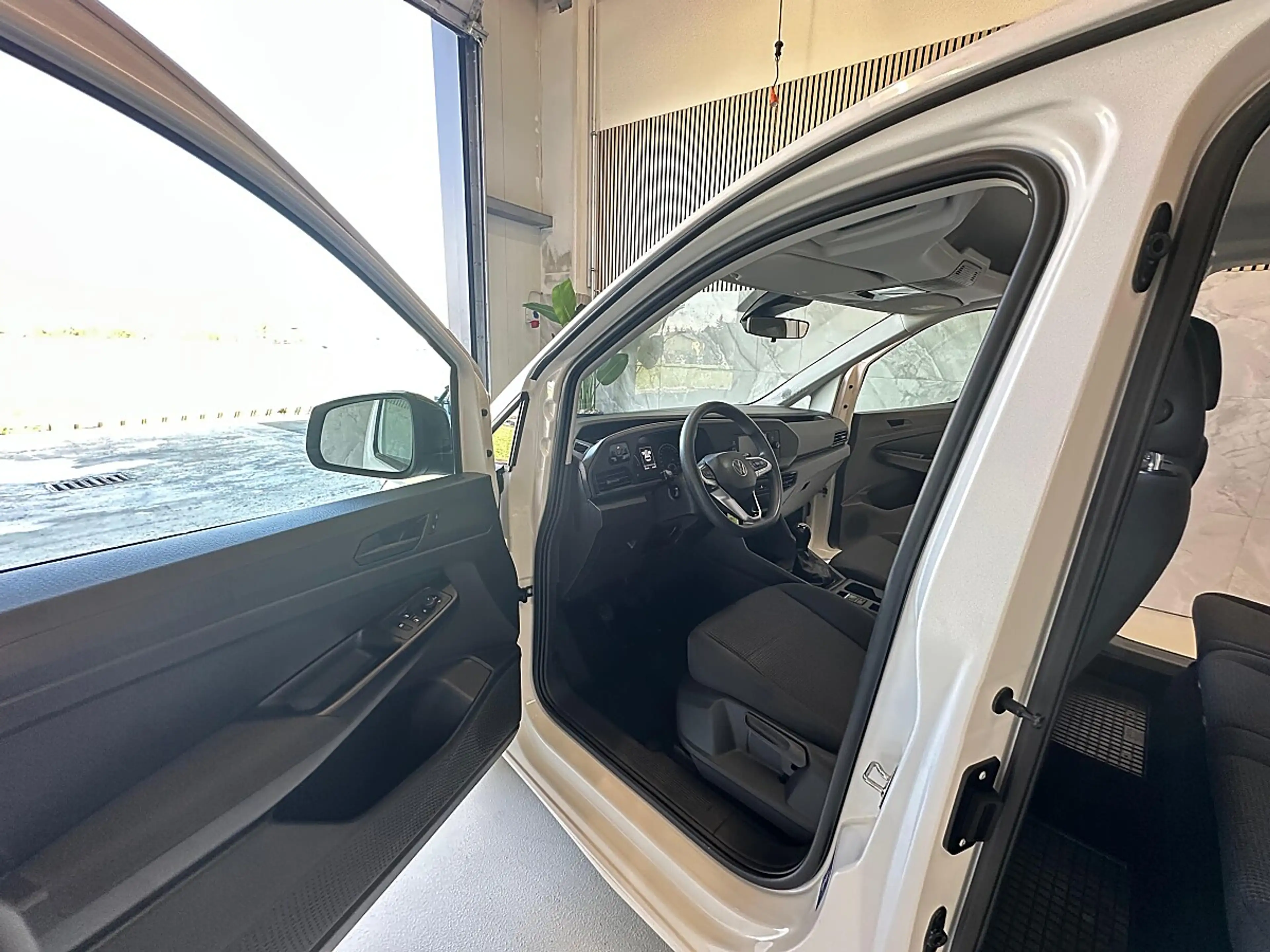 Volkswagen Caddy 2.0 TDI Servotronic, Tempomat, Multifunktionska... — photo 13