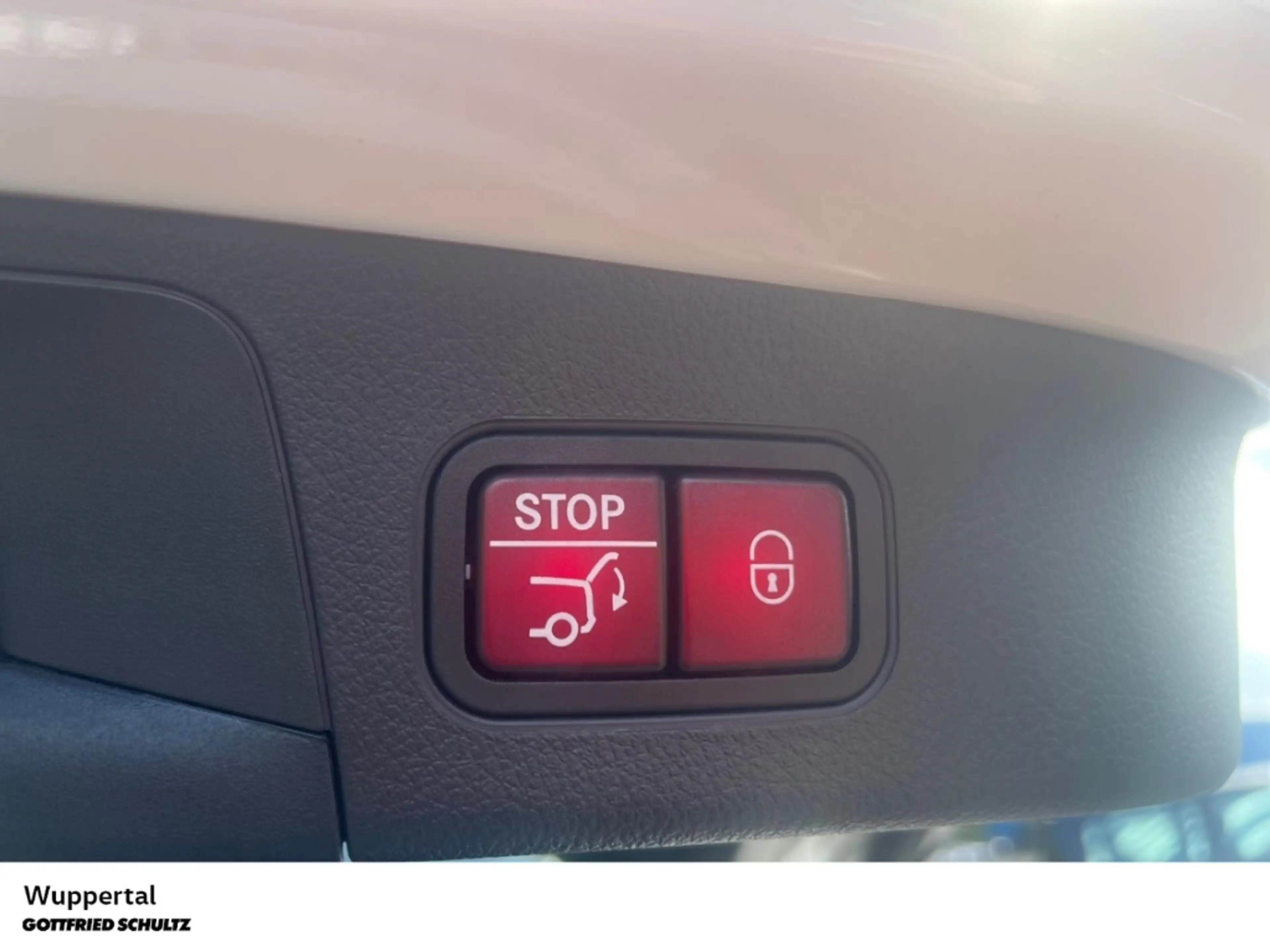 Mercedes-Benz EQA 300 AMG Line 4M PANO NAVI KAM SHZ PDC LM — photo 11